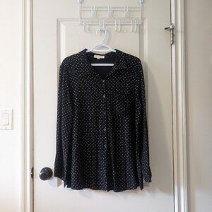 Solitaire Black And Silver Triangle Pattern Button Up